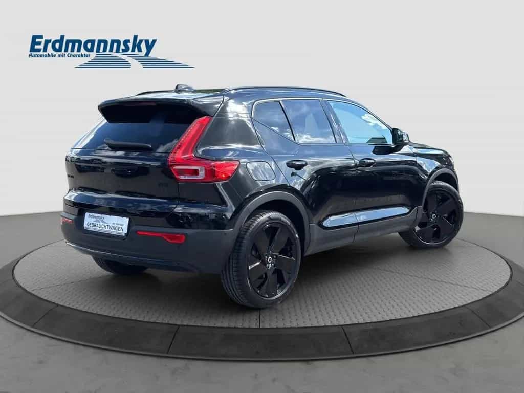 Volvo XC40 B3 Plus Black Edition/Navi/Pano/360K/20Zoll 06/2025-photo-3