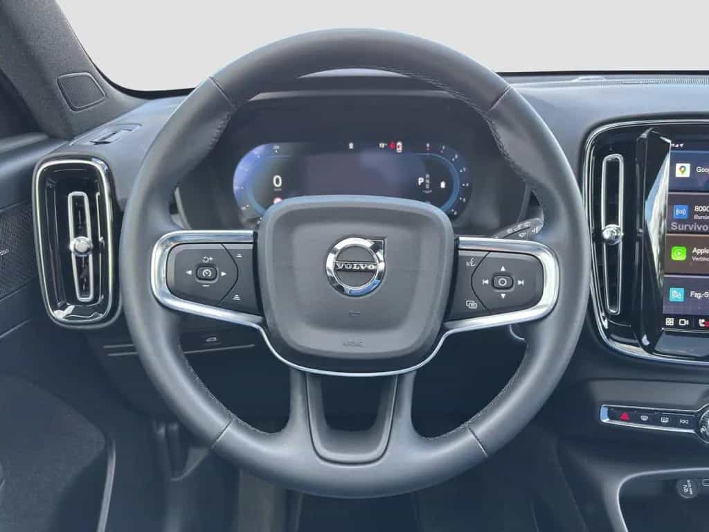 Volvo XC40 B3 Plus Black Edition/Navi/Pano/360K/20Zoll 06/2025-photo-6