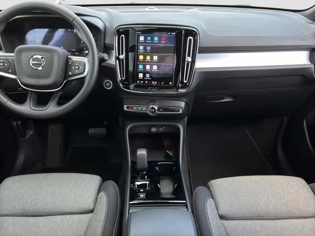 Volvo XC40 B3 Plus Black Edition/Navi/Pano/360K/20Zoll 06/2025-photo-9