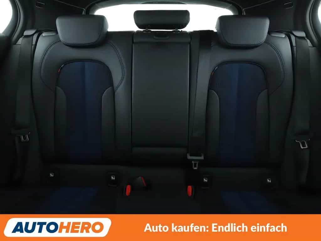 BMW M135 i xDrive Aut.*NAV*HUD*LED*TEMP*PDC*SHZ*ALU* 04/2021-photo-15