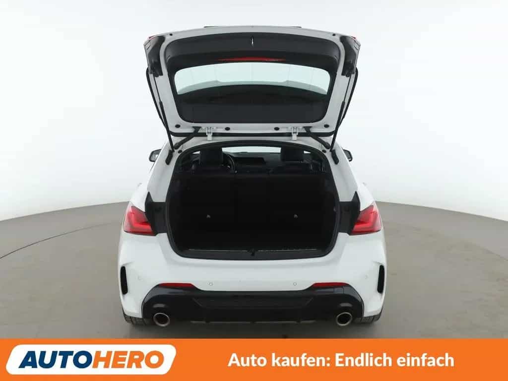 BMW M135 i xDrive Aut.*NAV*HUD*LED*TEMP*PDC*SHZ*ALU* 04/2021-photo-16