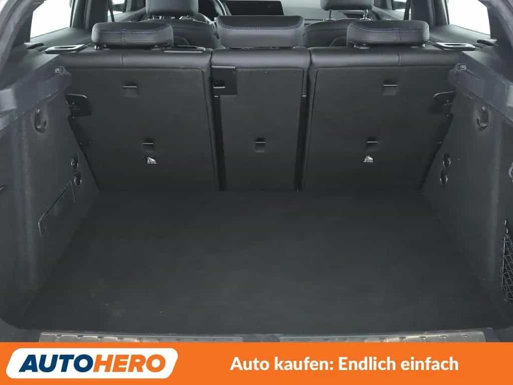 BMW M135 i xDrive Aut.*NAV*HUD*LED*TEMP*PDC*SHZ*ALU* 04/2021-photo-17