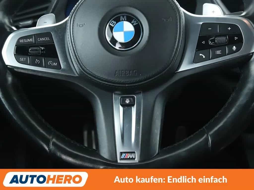 BMW M135 i xDrive Aut.*NAV*HUD*LED*TEMP*PDC*SHZ*ALU* 04/2021-photo-18