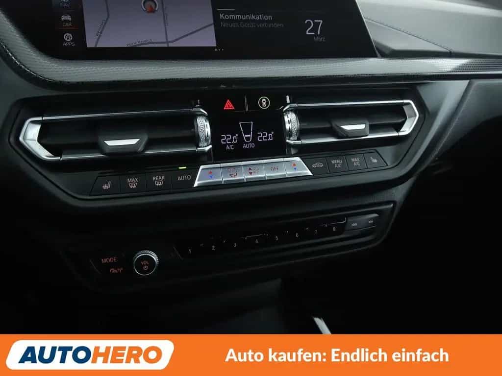 BMW M135 i xDrive Aut.*NAV*HUD*LED*TEMP*PDC*SHZ*ALU* 04/2021-photo-21