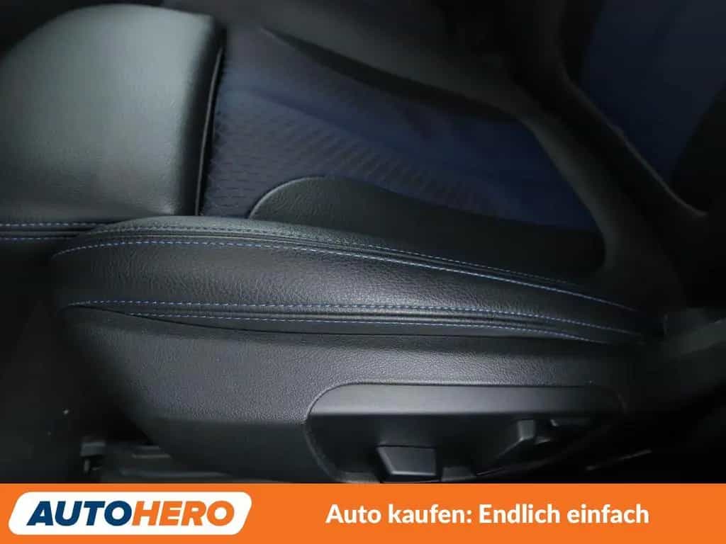 BMW M135 i xDrive Aut.*NAV*HUD*LED*TEMP*PDC*SHZ*ALU* 04/2021-photo-24
