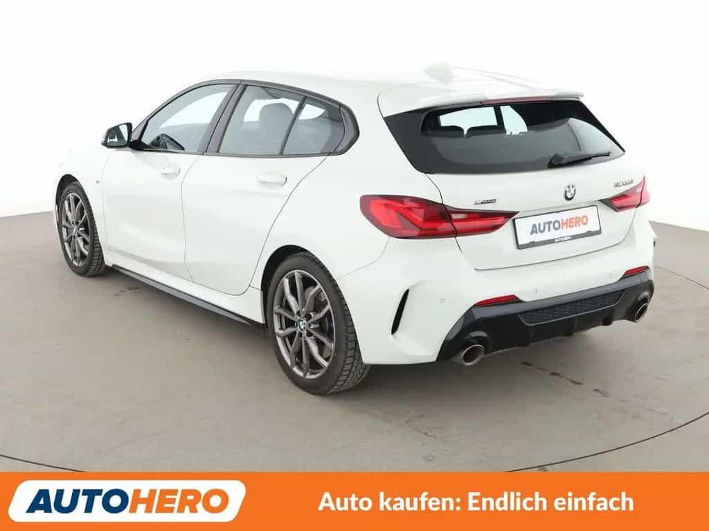 BMW M135 i xDrive Aut.*NAV*HUD*LED*TEMP*PDC*SHZ*ALU* 04/2021-photo-3