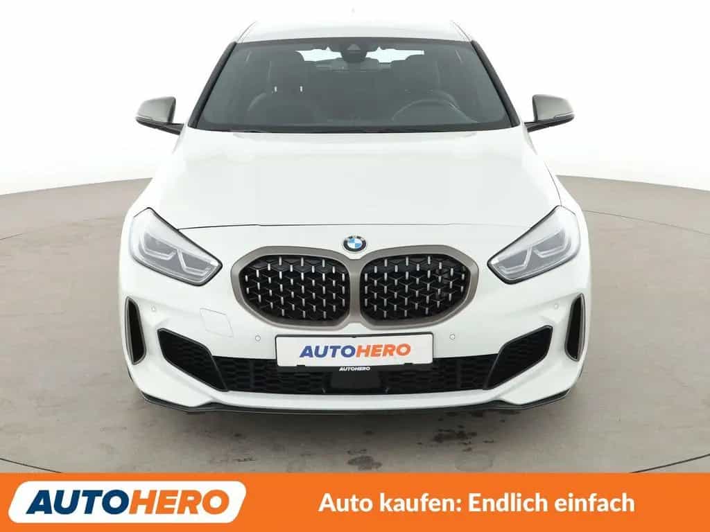 BMW M135 i xDrive Aut.*NAV*HUD*LED*TEMP*PDC*SHZ*ALU* 04/2021-photo-8