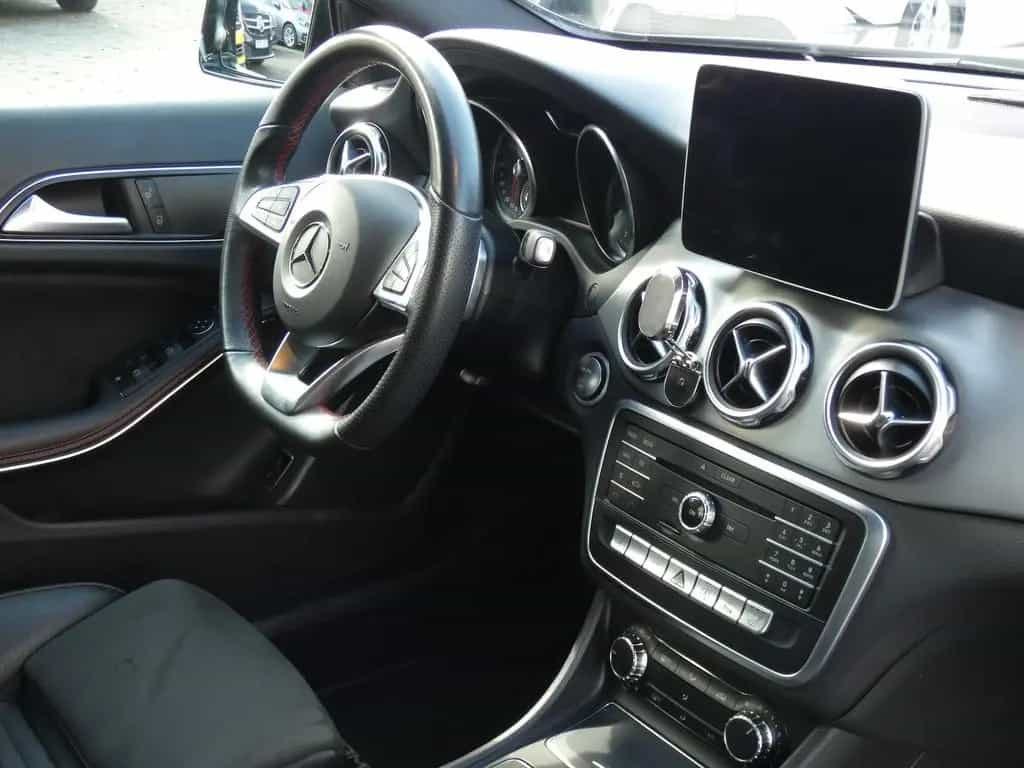 Mercedes-Benz GLA-Class 200 Automatik AMG-Line *NAVI*KLIMA*ALU*PDC* 04/2019-photo-23
