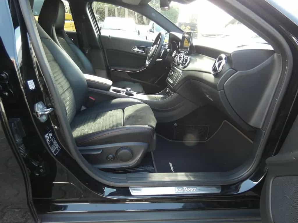 Mercedes-Benz GLA-Class 200 Automatik AMG-Line *NAVI*KLIMA*ALU*PDC* 04/2019-photo-24