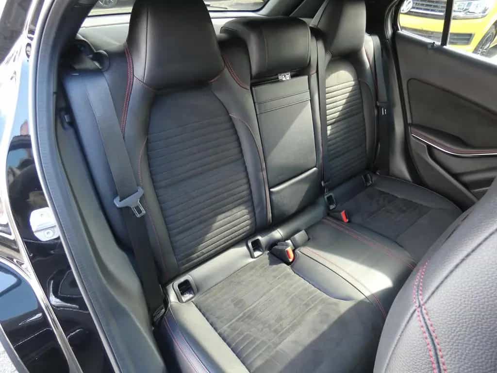 Mercedes-Benz GLA-Class 200 Automatik AMG-Line *NAVI*KLIMA*ALU*PDC* 04/2019-photo-26