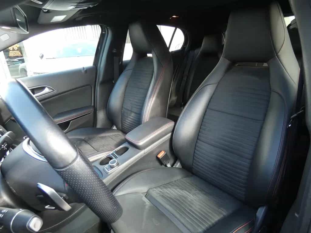 Mercedes-Benz GLA-Class 200 Automatik AMG-Line *NAVI*KLIMA*ALU*PDC* 04/2019-photo-28