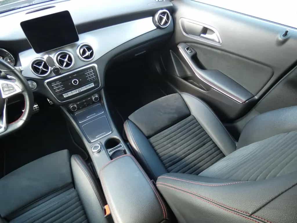 Mercedes-Benz GLA-Class 200 Automatik AMG-Line *NAVI*KLIMA*ALU*PDC* 04/2019-photo-35