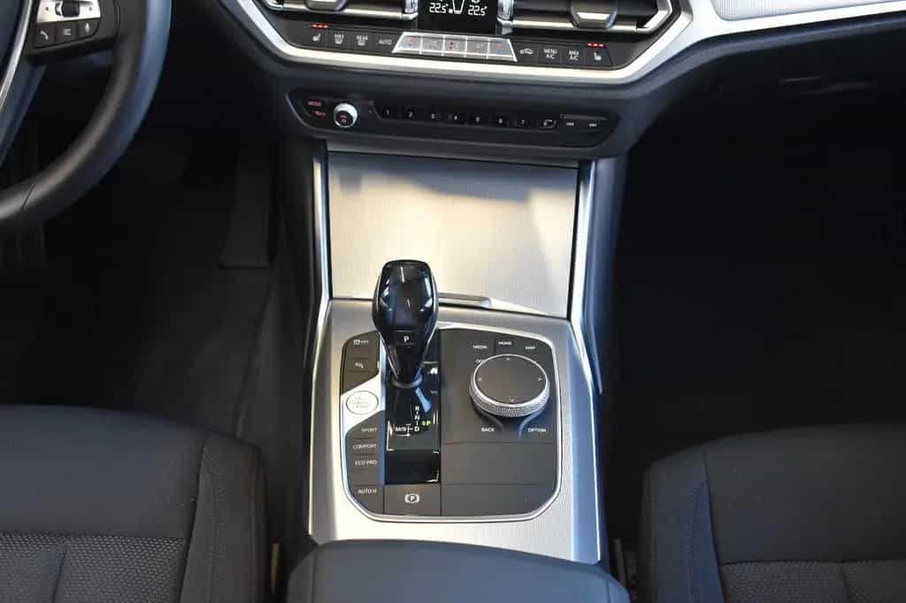 BMW 320 d Touring Advantage Aut. Laser~LiveCo~HUD~ACC 01/2021-photo-17