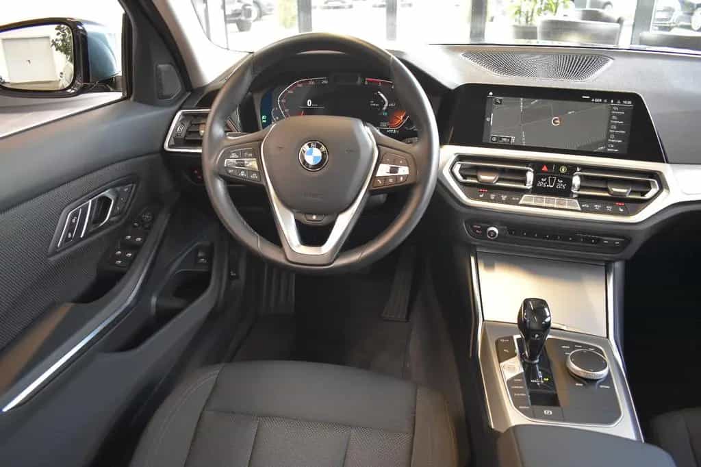 BMW 320 d Touring Advantage Aut. Laser~LiveCo~HUD~ACC 01/2021-photo-9