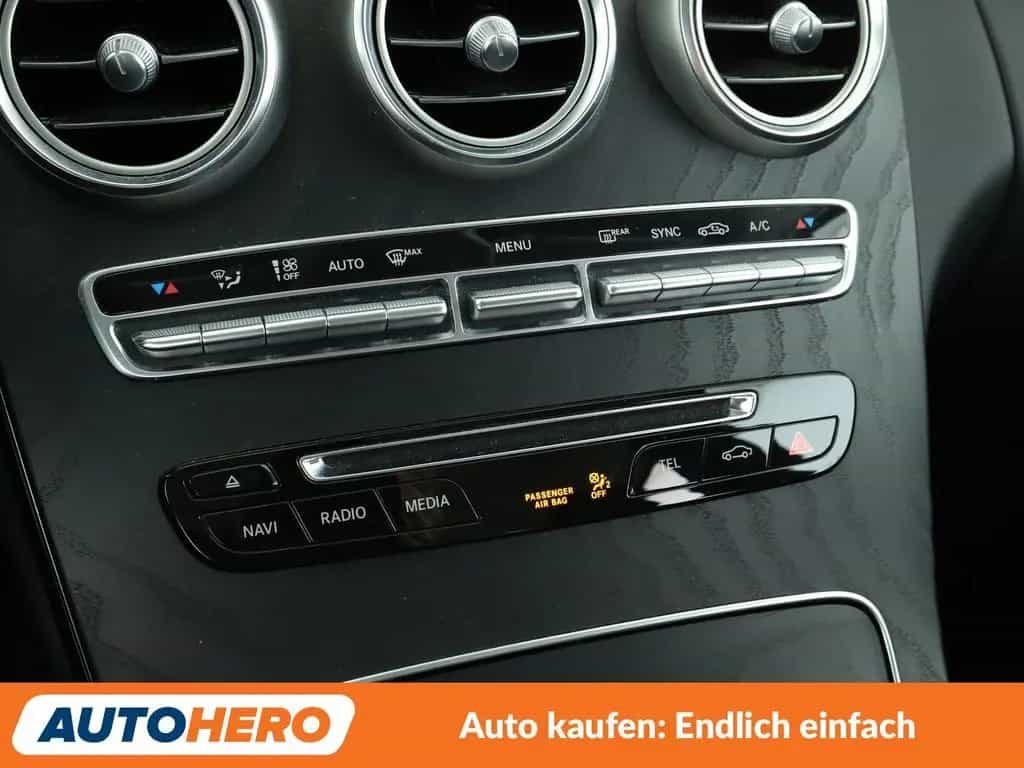 Mercedes-Benz C-Class 200 4Matic AMG Line Aut.*NAVI*LED*TEMPO*CAM* 06/2017-photo-22
