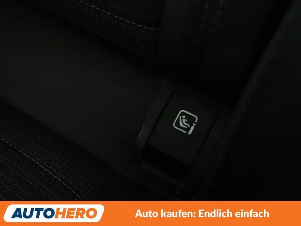Mercedes-Benz C-Class 200 4Matic AMG Line Aut.*NAVI*LED*TEMPO*CAM* 06/2017-photo-30