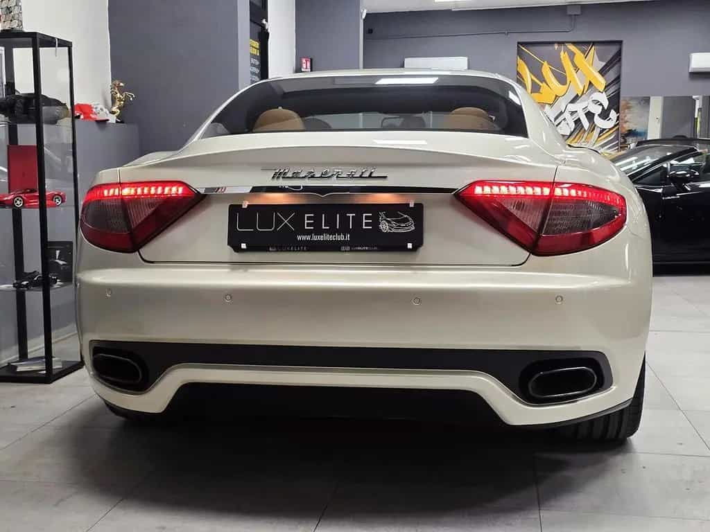 Maserati GranTurismo GRANTURISMO 4.7 S V8 CAMBIOCORSA_BIANCO 07/2013-photo-4