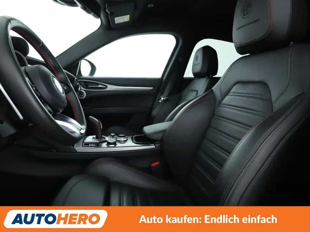 Alfa Romeo 2.0 Turbo Competizione Q4 Aut.*NAV*MATRIX*ACC* 09/2023-photo-9