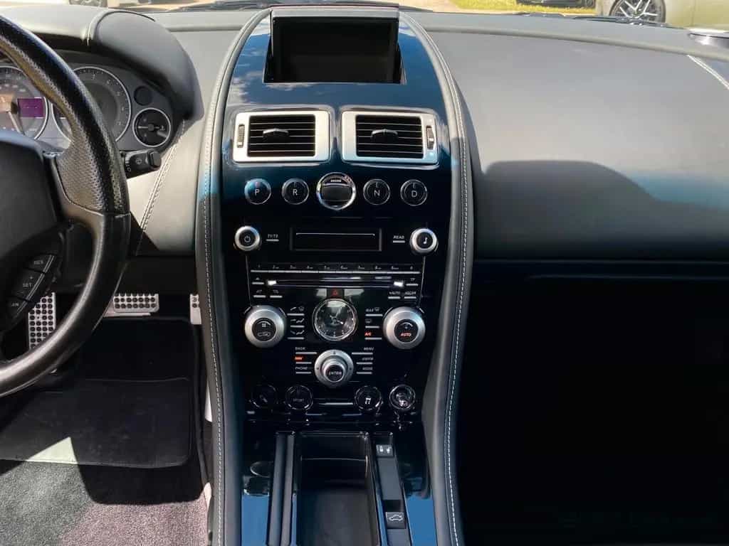 Aston Martin DBS Touchtronic 06/2009-photo-10