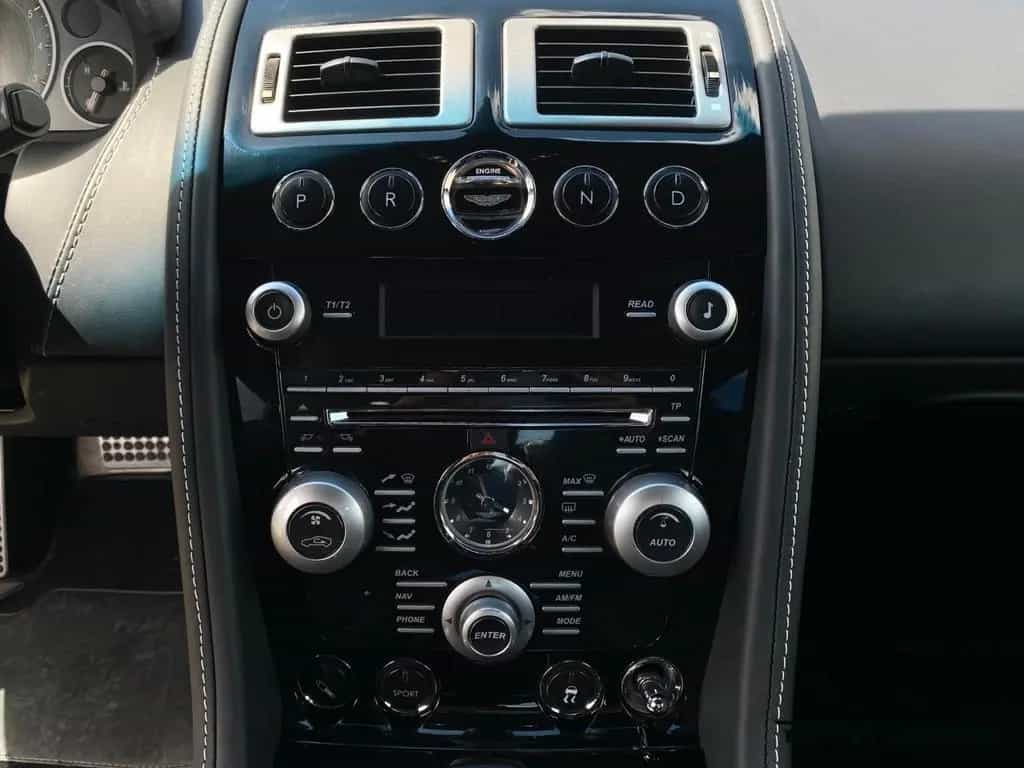 Aston Martin DBS Touchtronic 06/2009-photo-30