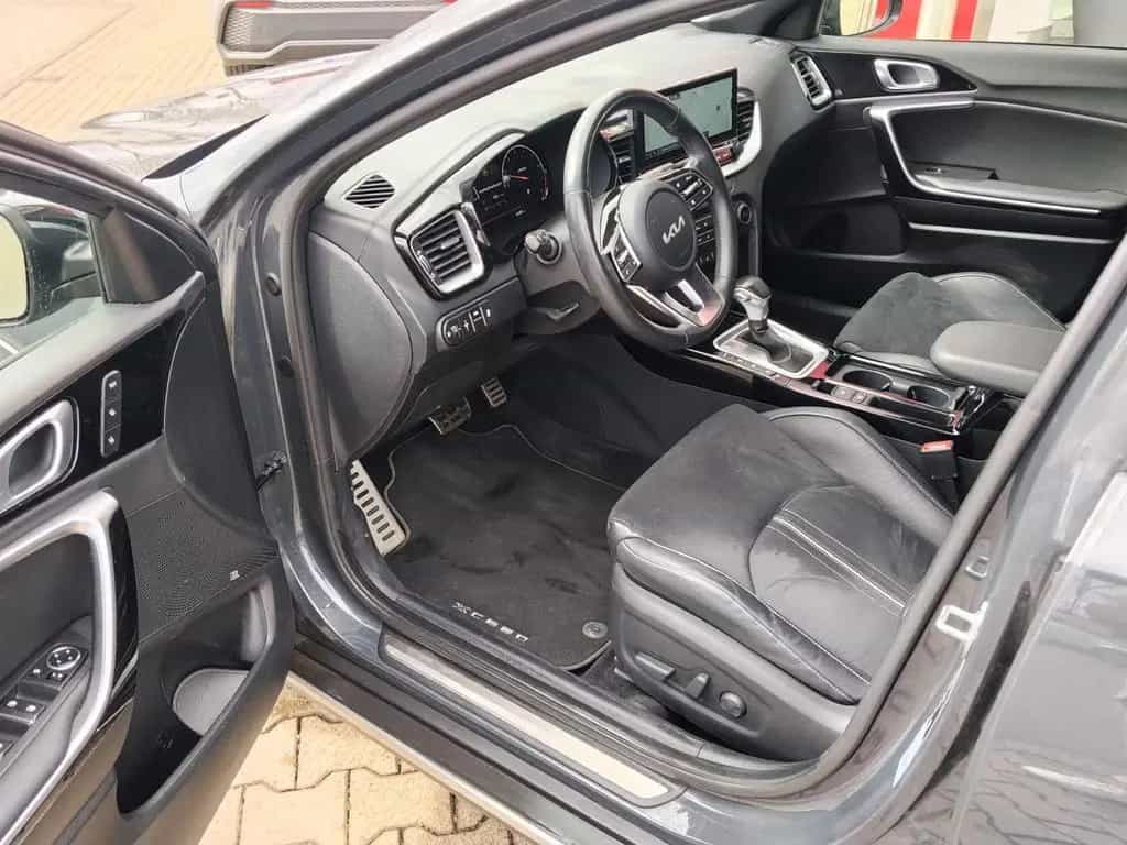 Kia XCeed Black Xdition 03/2022-photo-8