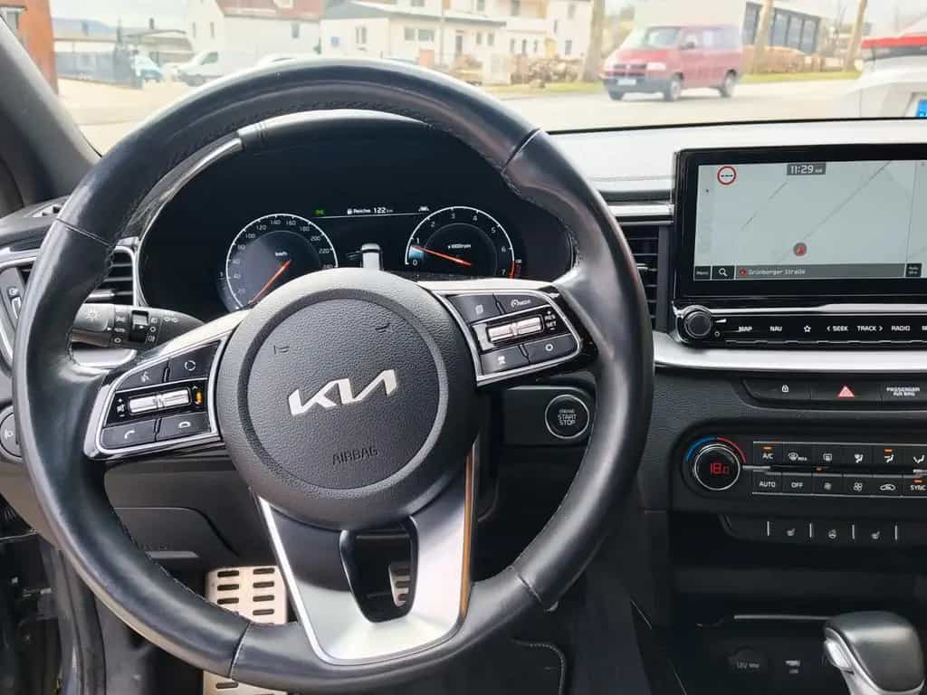 Kia XCeed Black Xdition 03/2022-photo-9