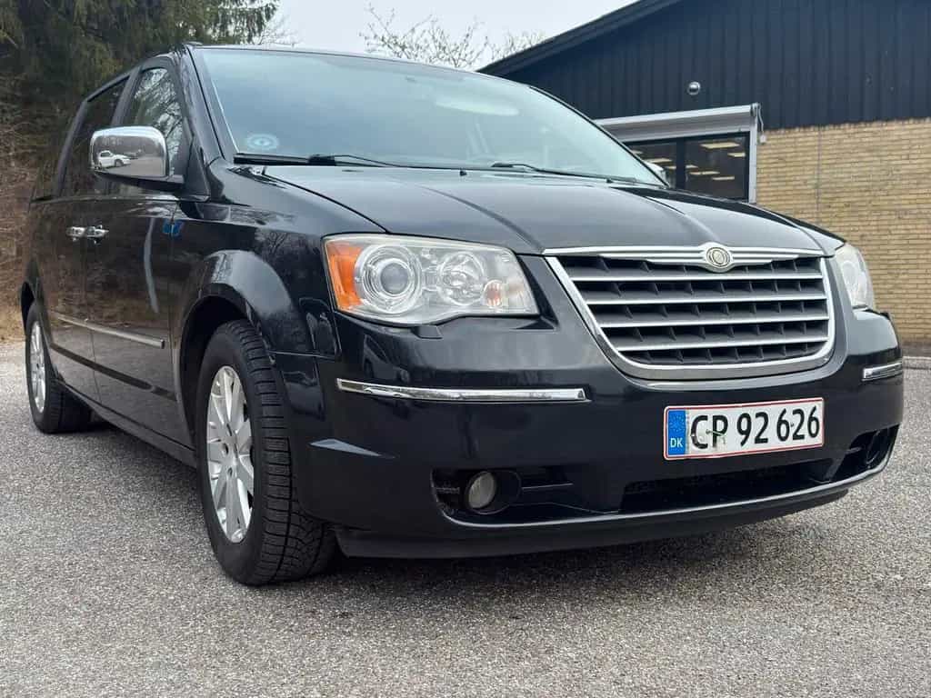 Chrysler Grand Voyager Limited 08/2008-photo-1