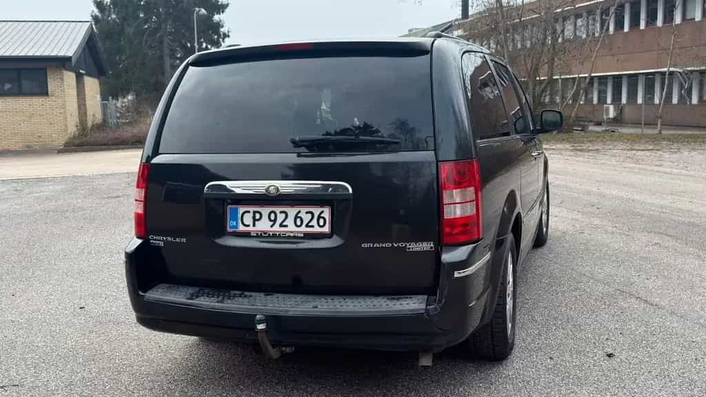 Chrysler Grand Voyager Limited 08/2008-photo-2