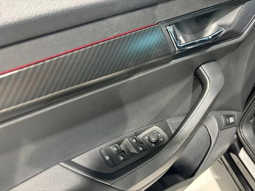 Skoda Karoq 2.0TSI Sport 4x4 1.HD AHK ACC LED DCC NAVI 10/2019-photo-11
