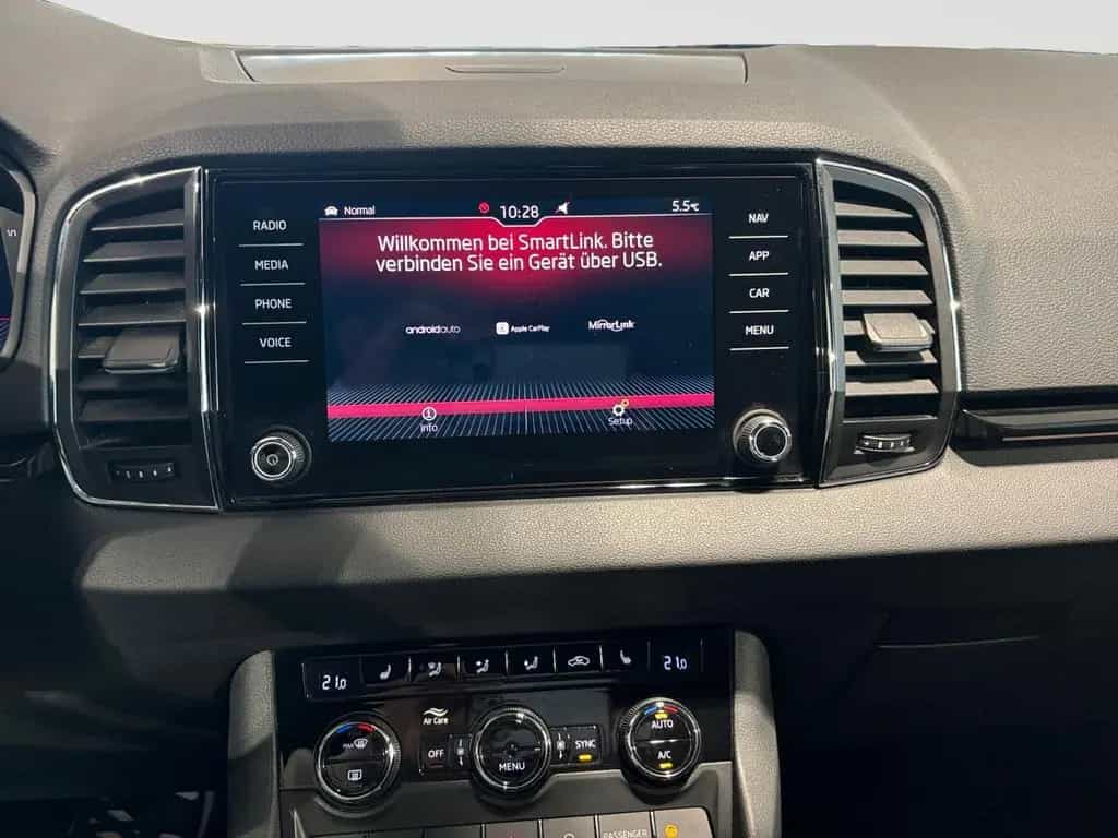 Skoda Karoq 2.0TSI Sport 4x4 1.HD AHK ACC LED DCC NAVI 10/2019-photo-22