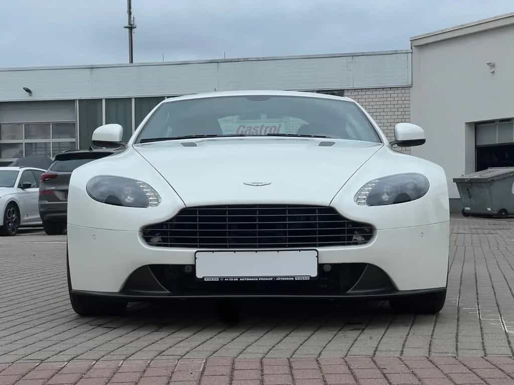 Aston Martin V8 Vantage Coupe*RFK nur 18TKM*wie NEU 03/2017-photo-12