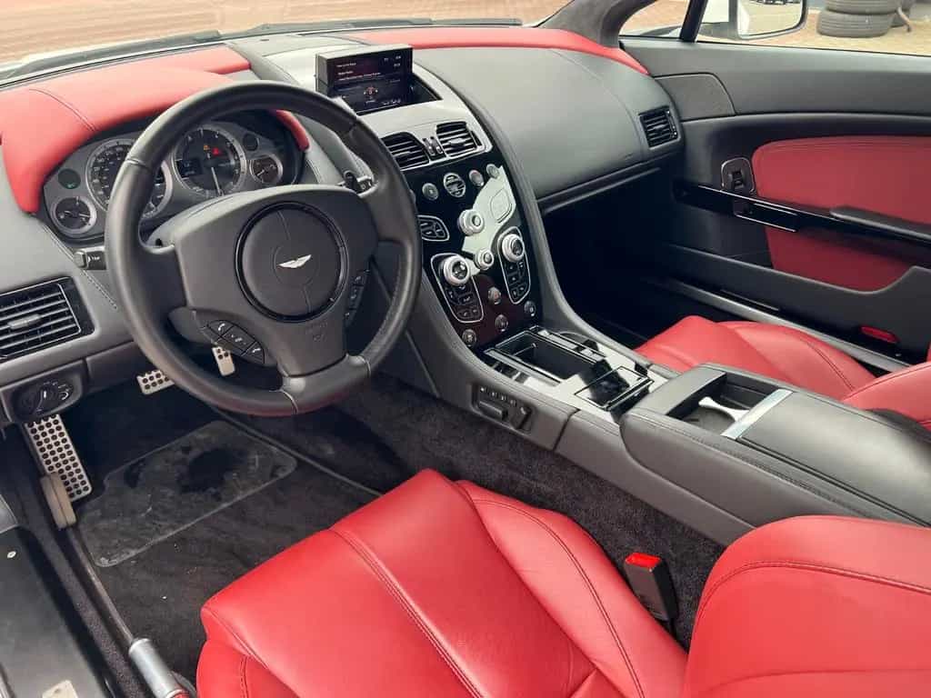 Aston Martin V8 Vantage Coupe*RFK nur 18TKM*wie NEU 03/2017-photo-16
