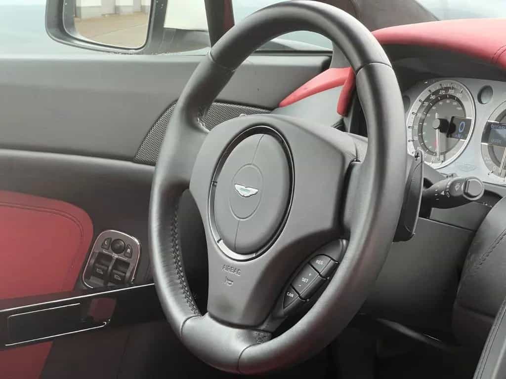 Aston Martin V8 Vantage Coupe*RFK nur 18TKM*wie NEU 03/2017-photo-33