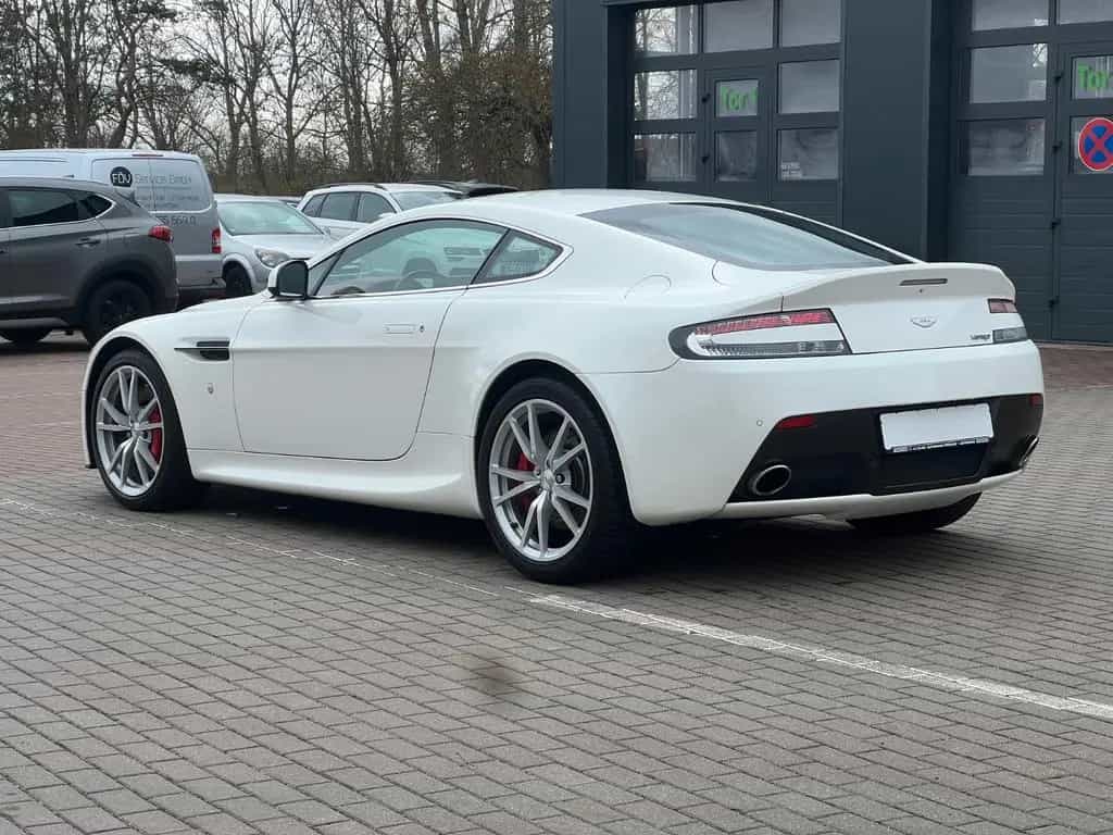 Aston Martin V8 Vantage Coupe*RFK nur 18TKM*wie NEU 03/2017-photo-5