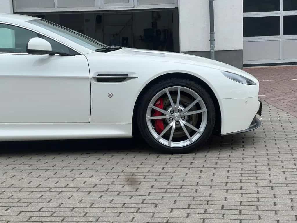 Aston Martin V8 Vantage Coupe*RFK nur 18TKM*wie NEU 03/2017-photo-9