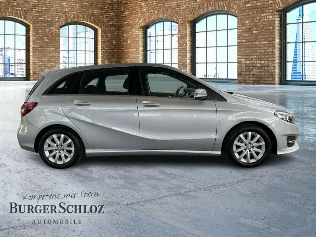 Mercedes-Benz B-Class 180 AUT KlimaA LED LM PDC Pano ParkAss SD SHZ 11/2016-photo-3