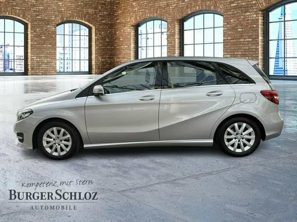Mercedes-Benz B-Class 180 AUT KlimaA LED LM PDC Pano ParkAss SD SHZ 11/2016-photo-7