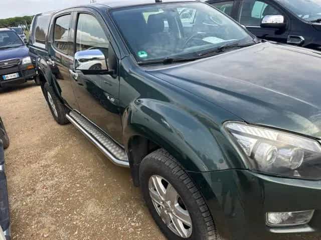 Isuzu D-Max D-Max 2.5 Pick-Up 4WD 09/2013-photo-3
