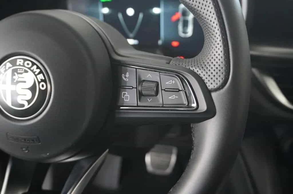 Alfa Romeo Stelvio 2.2D VELOCE Q4 NAVI/LED/KAMERA/MATRIX/SH 06/2024-photo-23