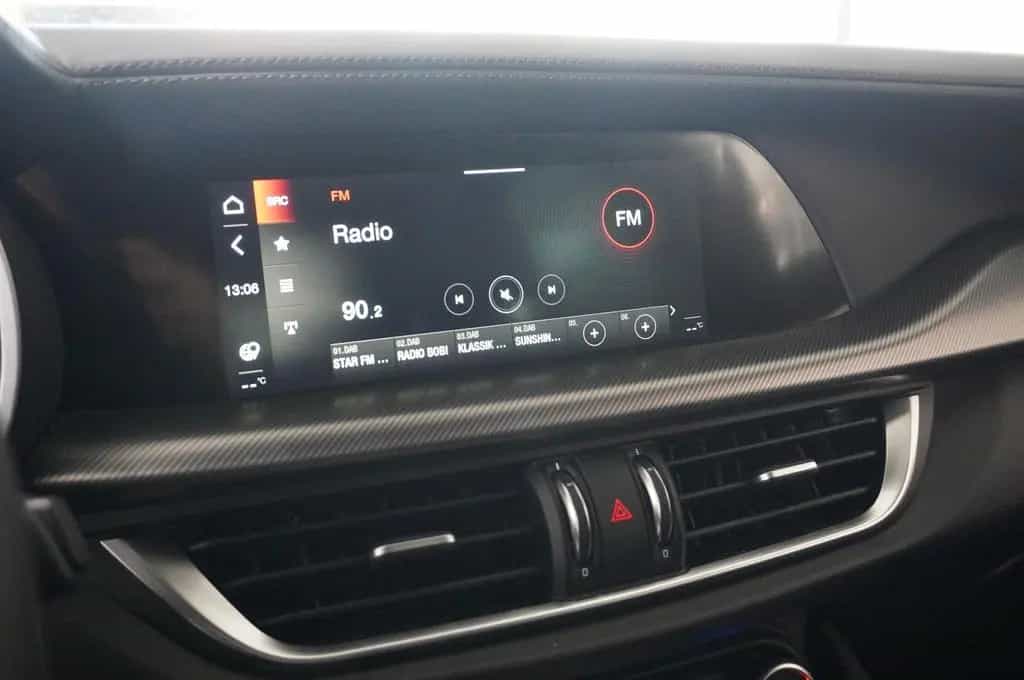 Alfa Romeo Stelvio 2.2D VELOCE Q4 NAVI/LED/KAMERA/MATRIX/SH 06/2024-photo-31