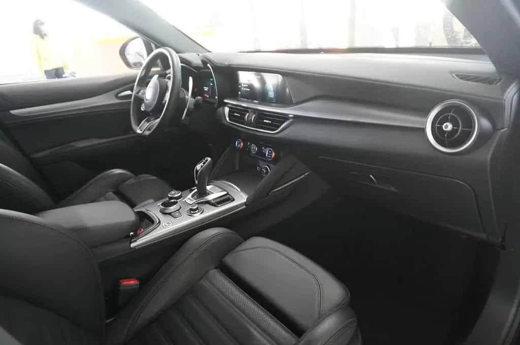 Alfa Romeo Stelvio 2.2D VELOCE Q4 NAVI/LED/KAMERA/MATRIX/SH 06/2024-photo-43