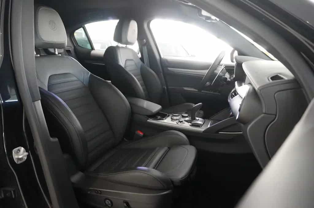 Alfa Romeo Stelvio 2.2D VELOCE Q4 NAVI/LED/KAMERA/MATRIX/SH 06/2024-photo-45