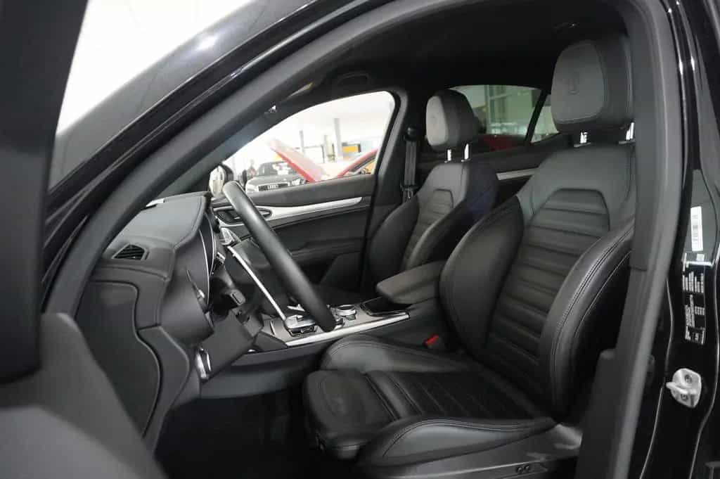 Alfa Romeo Stelvio 2.2D VELOCE Q4 NAVI/LED/KAMERA/MATRIX/SH 06/2024-photo-17