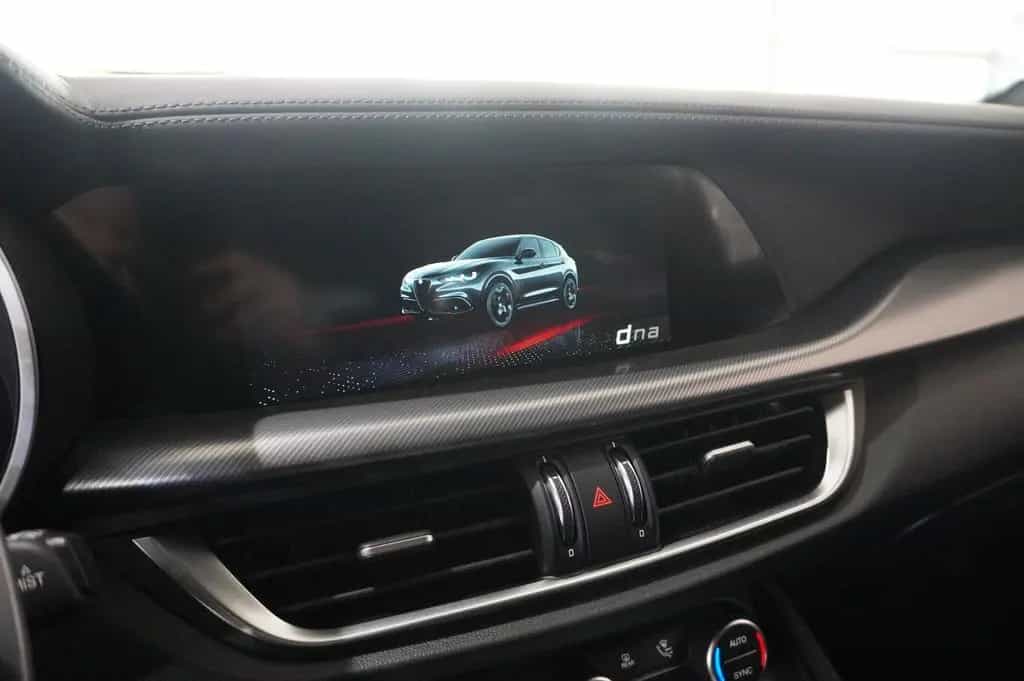 Alfa Romeo Stelvio 2.2D VELOCE Q4 NAVI/LED/KAMERA/MATRIX/SH 06/2024-photo-38