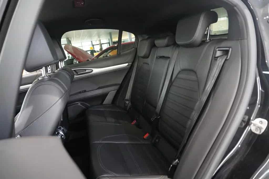 Alfa Romeo Stelvio 2.2D VELOCE Q4 NAVI/LED/KAMERA/MATRIX/SH 06/2024-photo-40