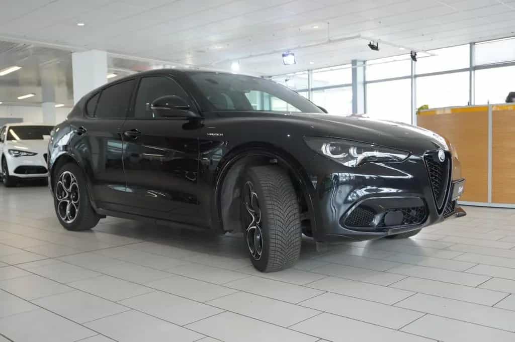 Alfa Romeo Stelvio 2.2D VELOCE Q4 NAVI/LED/KAMERA/MATRIX/SH 06/2024-photo-6