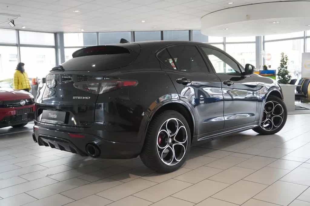 Alfa Romeo Stelvio 2.2D VELOCE Q4 NAVI/LED/KAMERA/MATRIX/SH 06/2024-photo-9