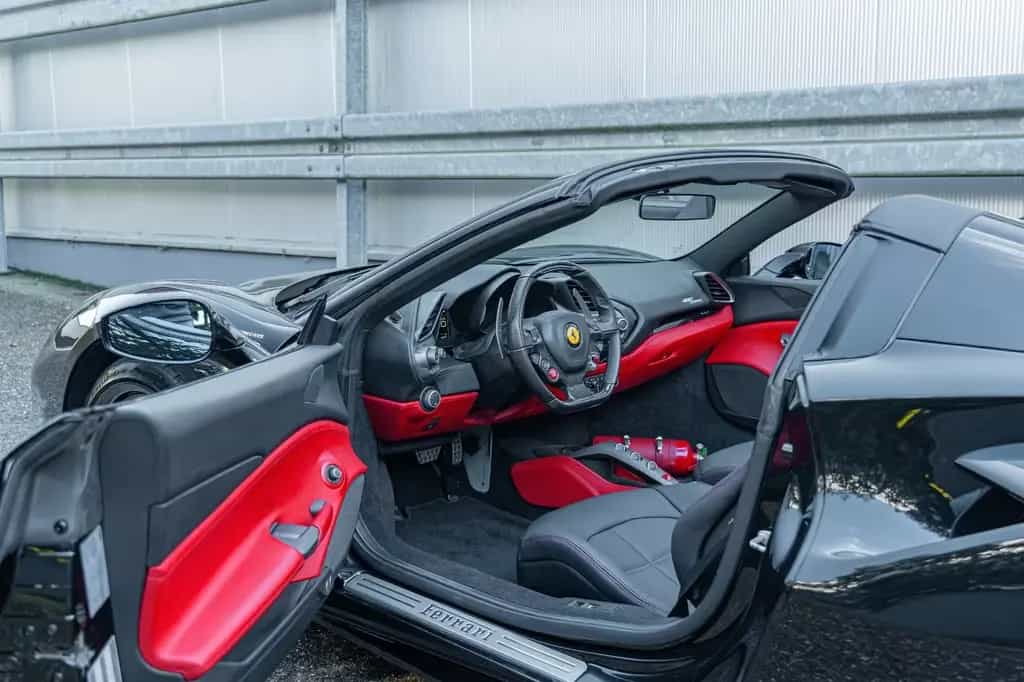Ferrari 488 Spider *NEW SERVICE*NEW WARRANY FERRARI* PPF 01/2017-photo-15