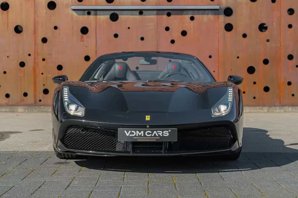 Ferrari 488 Spider *NEW SERVICE*NEW WARRANY FERRARI* PPF 01/2017-photo-2