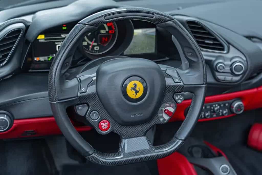 Ferrari 488 Spider *NEW SERVICE*NEW WARRANY FERRARI* PPF 01/2017-photo-21